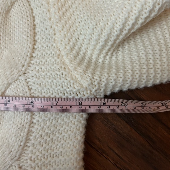 NWOT Lrg Lemon Sweater - Picture 5 of 6